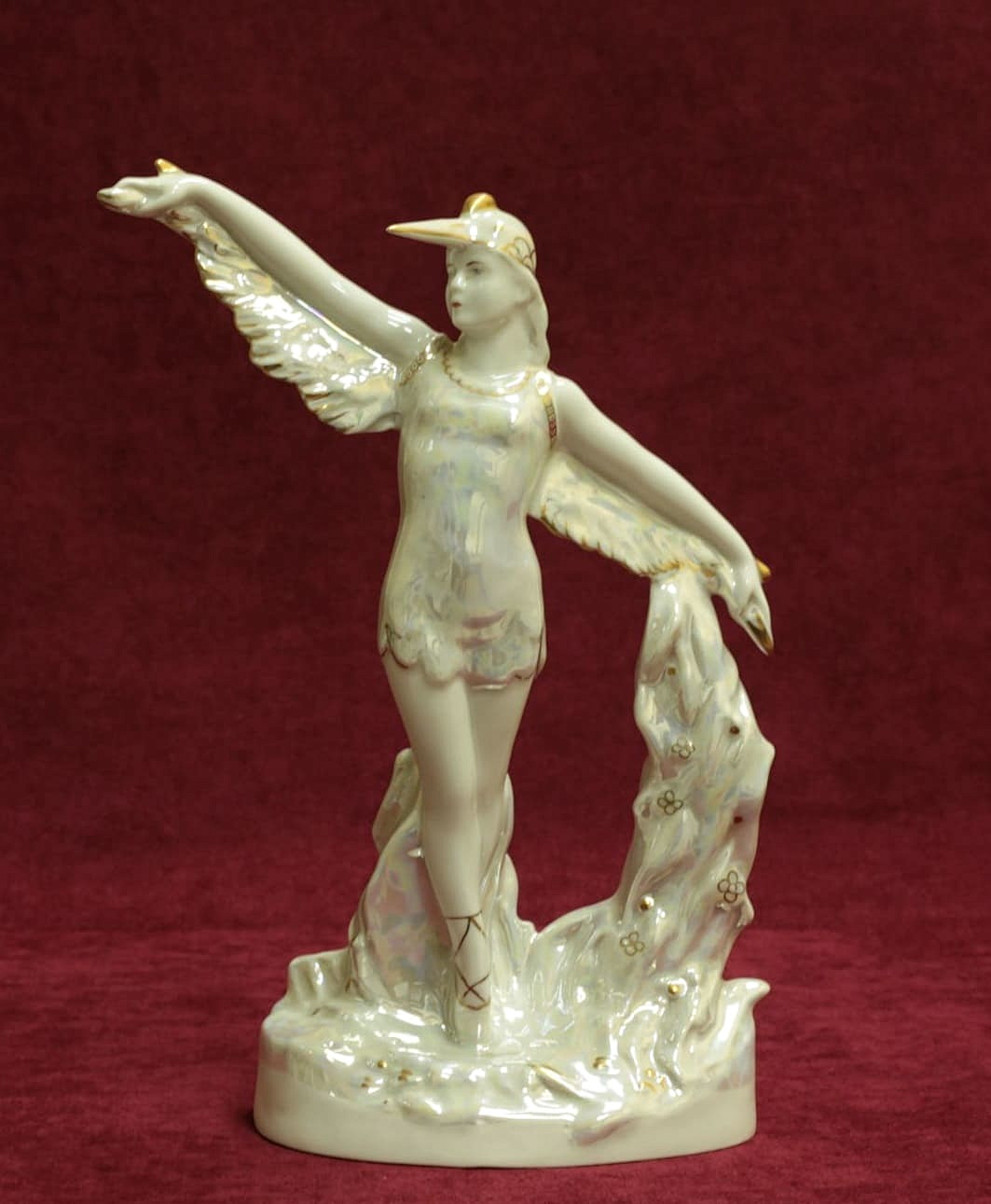 Фарфоровая статуэтка Балерина в образе аиста