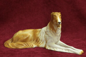 Фарфоровая статуэтка собака Борзая, Богемия ROYAL DUX BOHEMIA