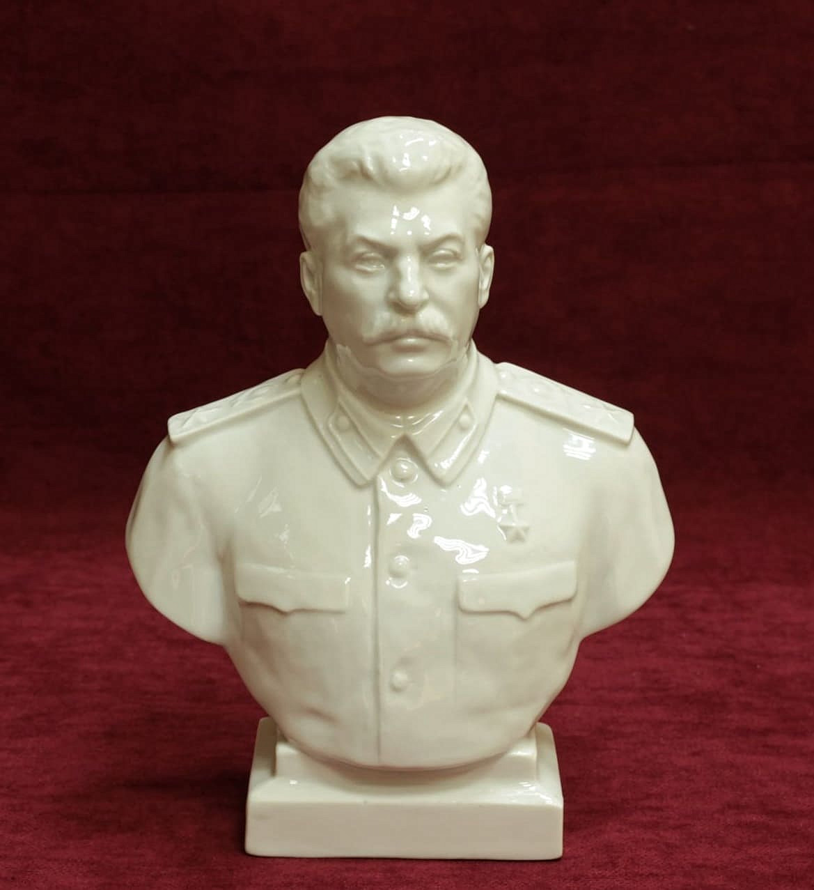 Фарфоровая статуэтка Бюст Сталина ЛФЗ